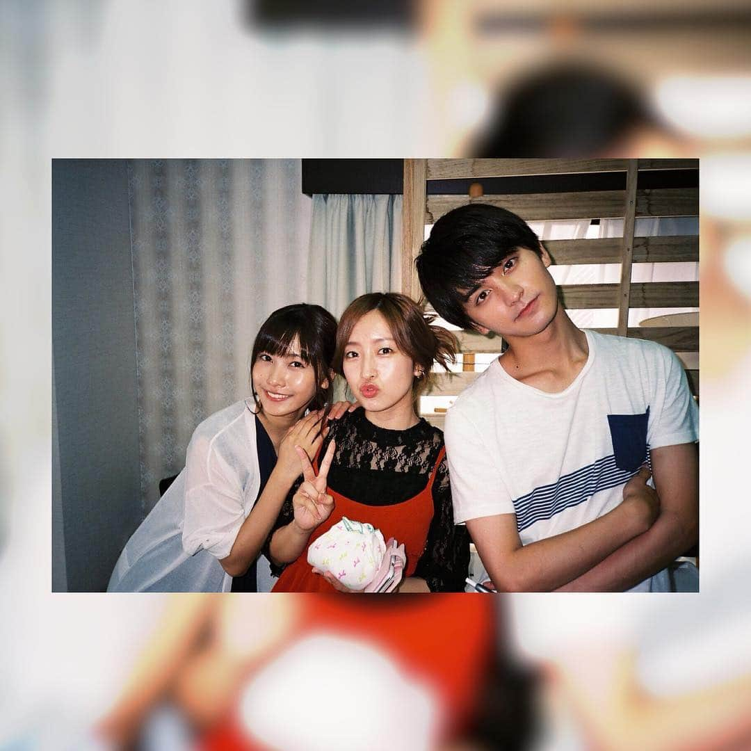 梅田彩佳さんのインスタグラム写真 - (梅田彩佳Instagram)「. . . 遅くなりましたが . . ドラマ "深夜のダメ恋図鑑" にゲスト出演させて頂きました！ . . . みんなみてくれたかな？ . . . この写真は、旦那さん役の入江くんカメラで撮った写真📸 . . . やっぱフィルムカメラ いいなー。 . . . 美香役をさせて頂きました。 嫌な女でしたが、 みんな嫌いにならないでね。笑 . . 感想、コメントでお待ちしてます😊👍 . . .」12月20日 12時46分 - ayaka_umeda_official