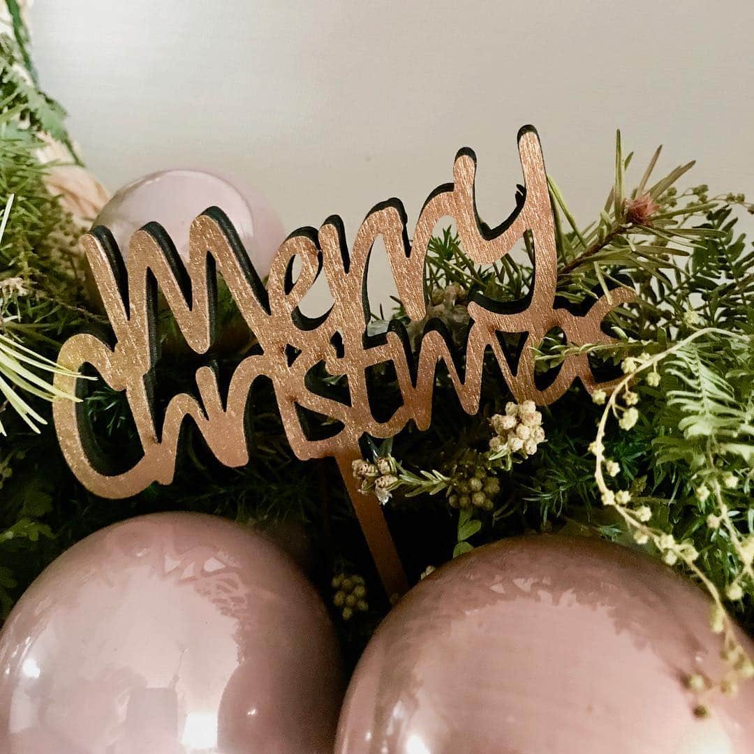 ジンジュ さんのインスタグラム写真 - (ジンジュ Instagram)「⠀⠀⠀⠀⠀⠀⠀⠀⠀⠀⠀⠀⠀⠀⠀⠀⠀ #크리스마스갈란드 i made it🙋🏻‍♀️ for happymerry #christmas」12月20日 15時24分 - shining_jinju