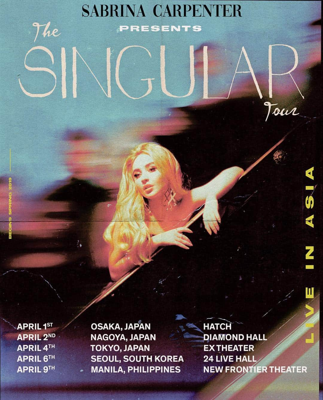 サブリナ・カーペンターさんのインスタグラム写真 - (サブリナ・カーペンターInstagram)「The Singular Tour is officially coming in 2019.  Asia, you’re first. 🌙」12月21日 15時00分 - sabrinacarpenter