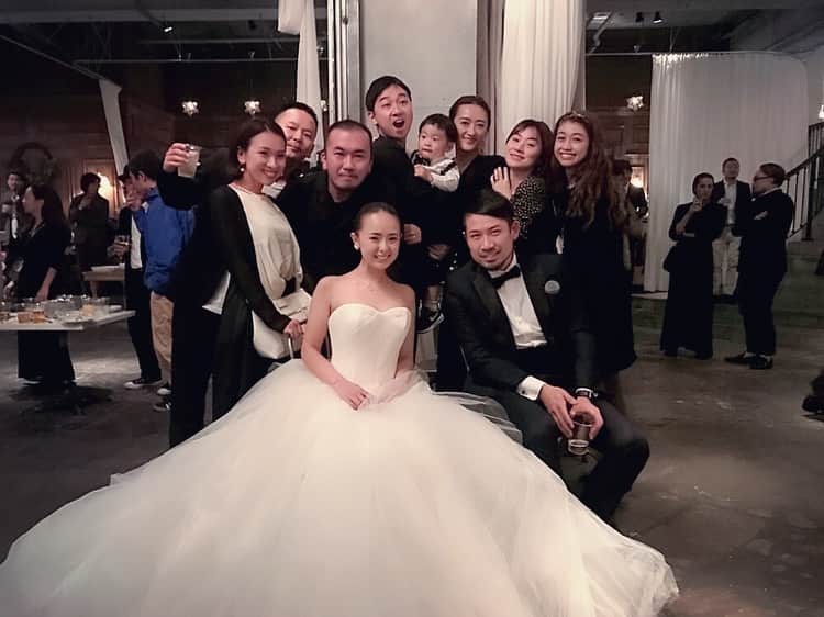 のインスタグラム：「KANAETTY @kanaetty_  CONGRATULATIONS ON YOUR MARRIAGE💍  #wedding #weddingparty #happywedding #結婚式 #結婚パーティー  #weddingfashion #weddingcoordinate」