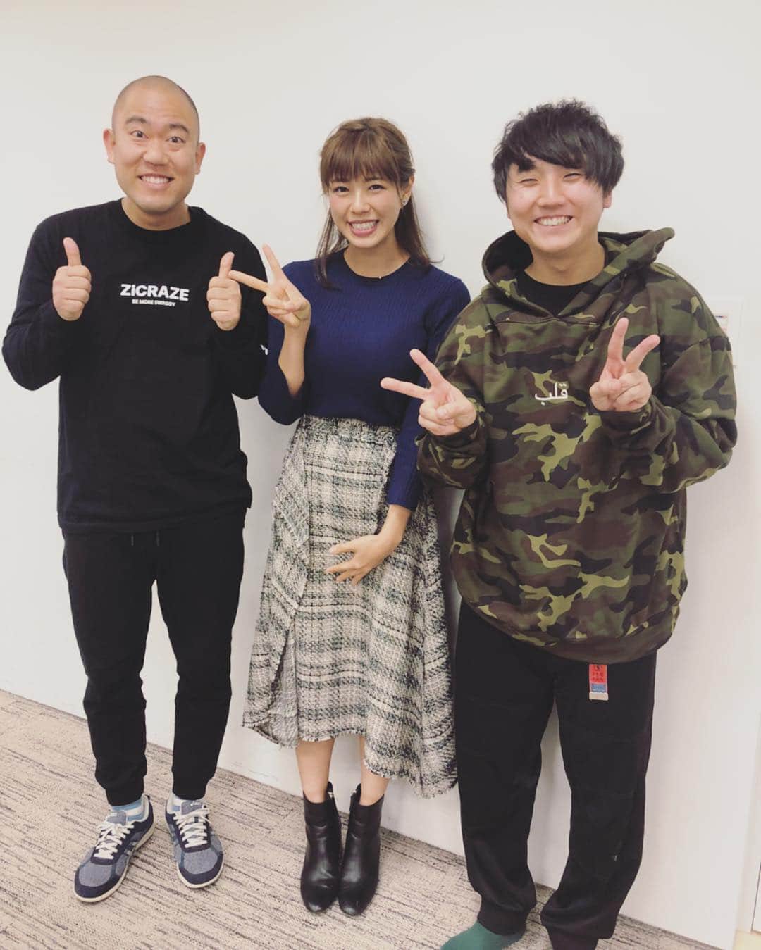 わちみなみのインスタグラム：「グノシーライブ ありがとうございました✨コロコロチキチキペッパーズのおふたりとご一緒できて、楽しすぎて汗だくでした😂💗ありがとうございました！」