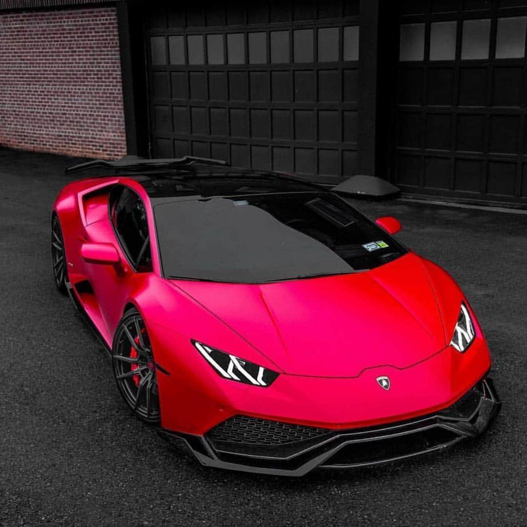 Lamborghiniのインスタグラム：「- Friday Night - #lamborghini」