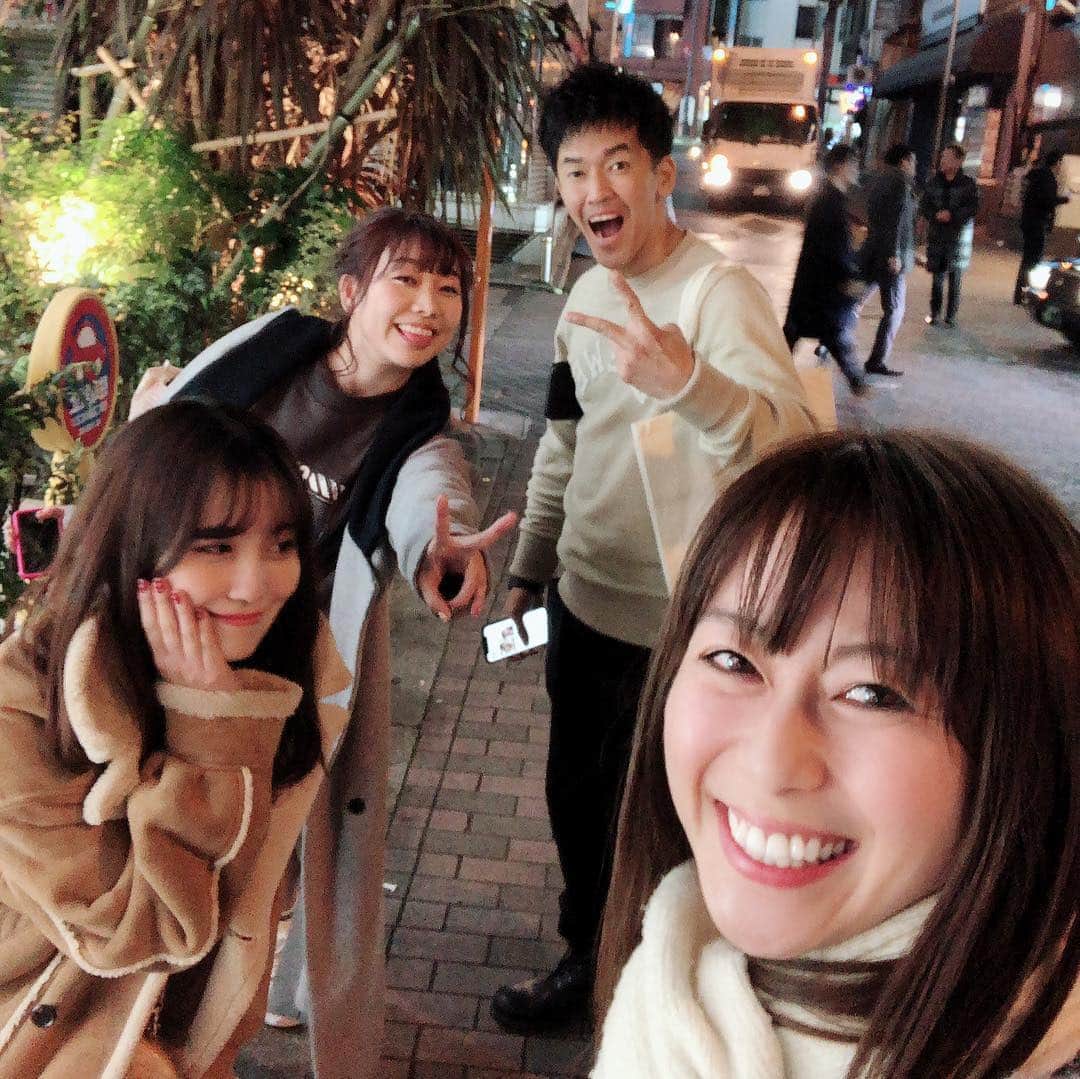 小坂温子さんのインスタグラム写真 - (小坂温子Instagram)「楽しかった夜☺️💓 #忘年会  #ごちゃまぜ天国  #mbsラジオ  #mbs  #笑顔」12月22日 3時08分 - kosaka_atsuko