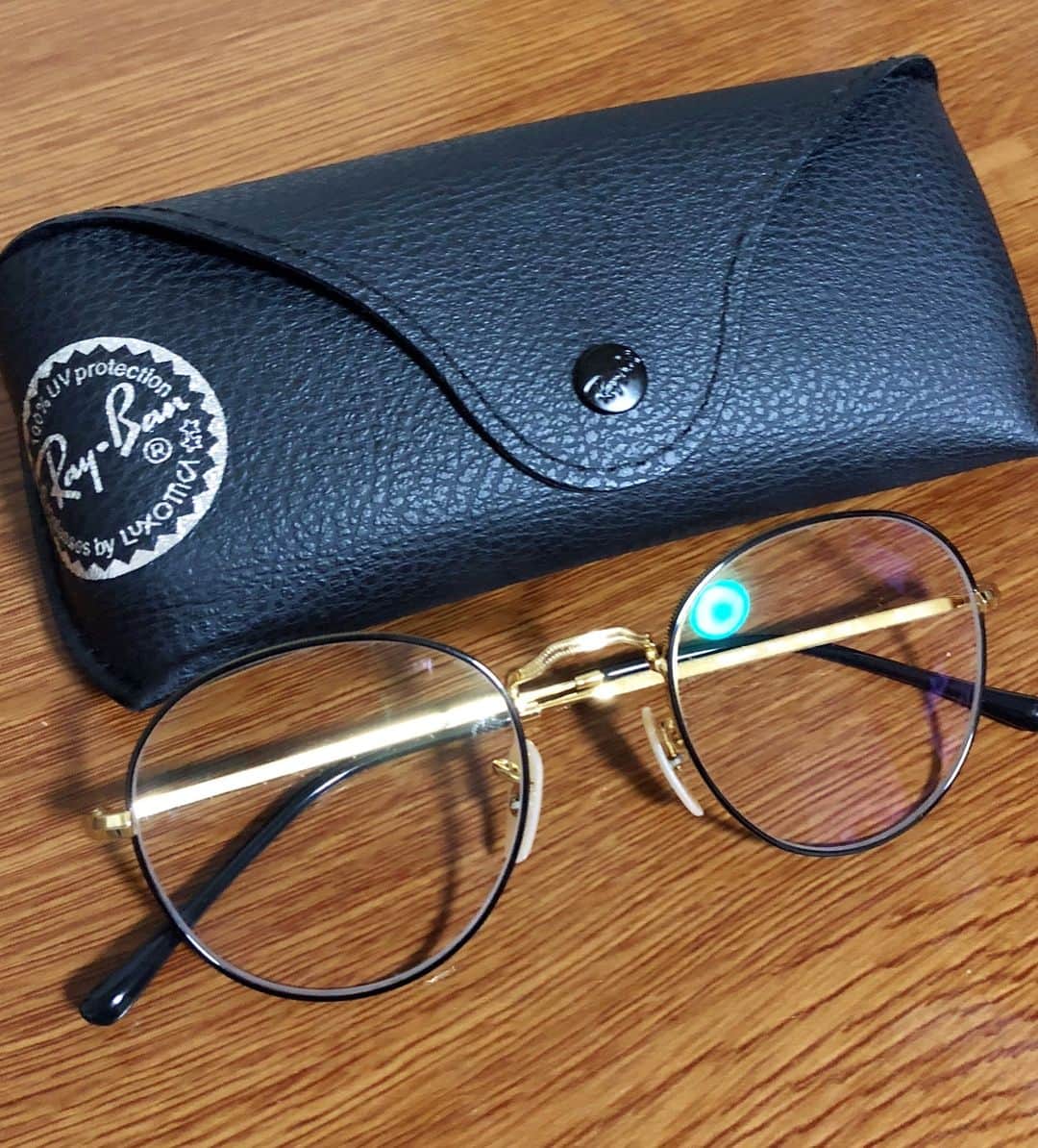 阪本智子さんのインスタグラム写真 - (阪本智子Instagram)「👓✧* 新しい#rayban のメガネを買っちゃった⸝⸝⸝⸝♡ やっぱりラウンドが好き(๑ơ ₃ ơ)💓 ROUND METAL CLASSIC RB3447V | 2991 ＊ 今日は16:00~20:00まで、 フィッシングマックスなんば店さんにて、 クリスマスイベントですよ🎁 お待ちしてまーすっ🎅🏻🎄✨ ＊ #glass #glasses #glassesgirl #ponytail  #メガネ #メガネ女子 #レイバン #ラウンド #オシャレ #伊達メガネ #阪本智子 #ポニーテール」12月22日 8時35分 - tomoko_sakamoto423
