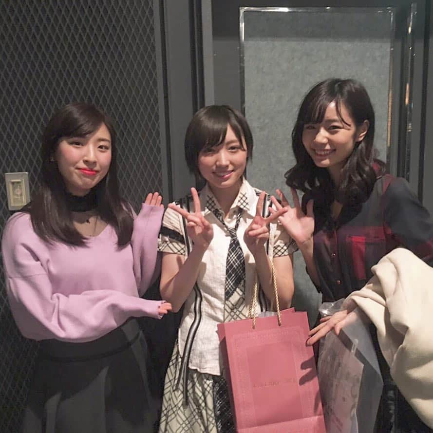 杉浦みずきのインスタグラム：「. 今週の放送でお伝えした通り、ザ・ヒットスタジオ（木）は、来週で最終回を迎えます！！😢 これまでたくさんの応援、ありがとうございました！ 来週は、たくさんの方に聴いていただきたいです♫ そして、メールもたくさんお待ちしています！💓 ・ ・ #この三姉妹でのお仕事は次でラスト……！ #この写真は太田夢莉生誕祭のときの #NMB48劇場にて #ゆうりちゃん輝いてた」