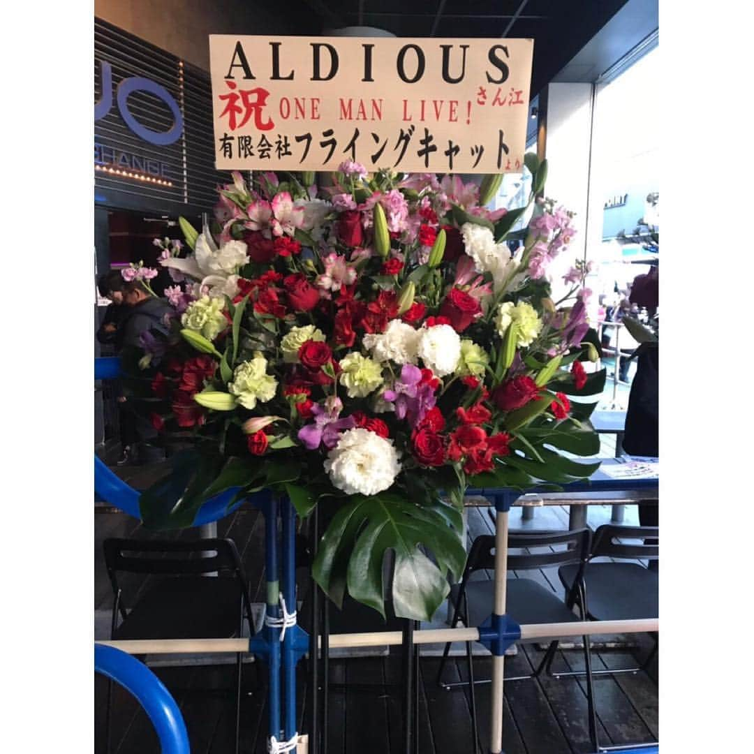 トキさんのインスタグラム写真 - (トキInstagram)「たくさんのお花達！本当にありがとうございます！！💐」12月22日 16時32分 - aldioustoki