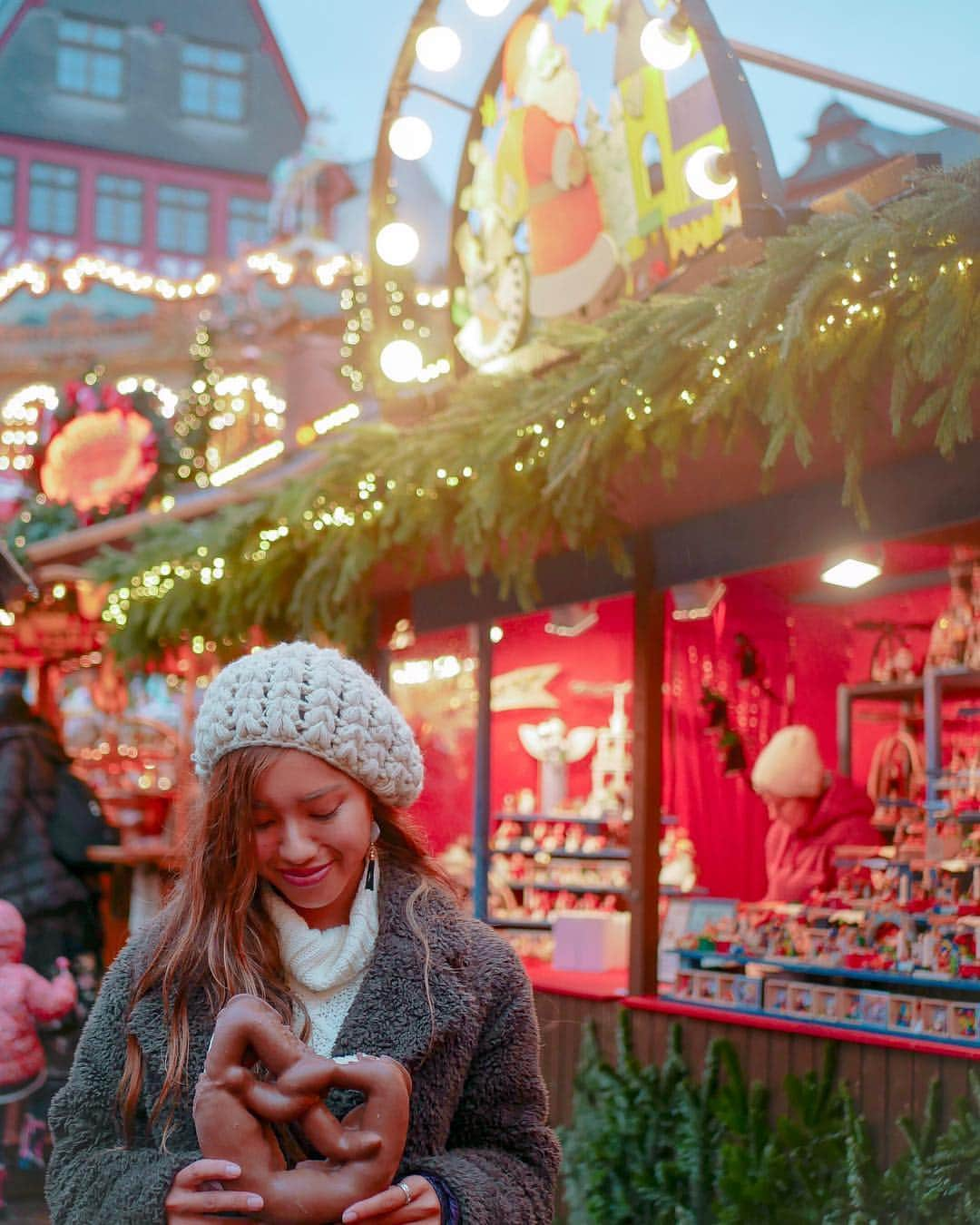 羽石杏奈さんのインスタグラム写真 - (羽石杏奈Instagram)「Happy holidays everyone🎄❤️ . クリスマスを満喫しに、本場ドイツにきてます🇩🇪みんなおすすめ教えてくれてありがとー！」12月22日 21時38分 - hawaiianna913