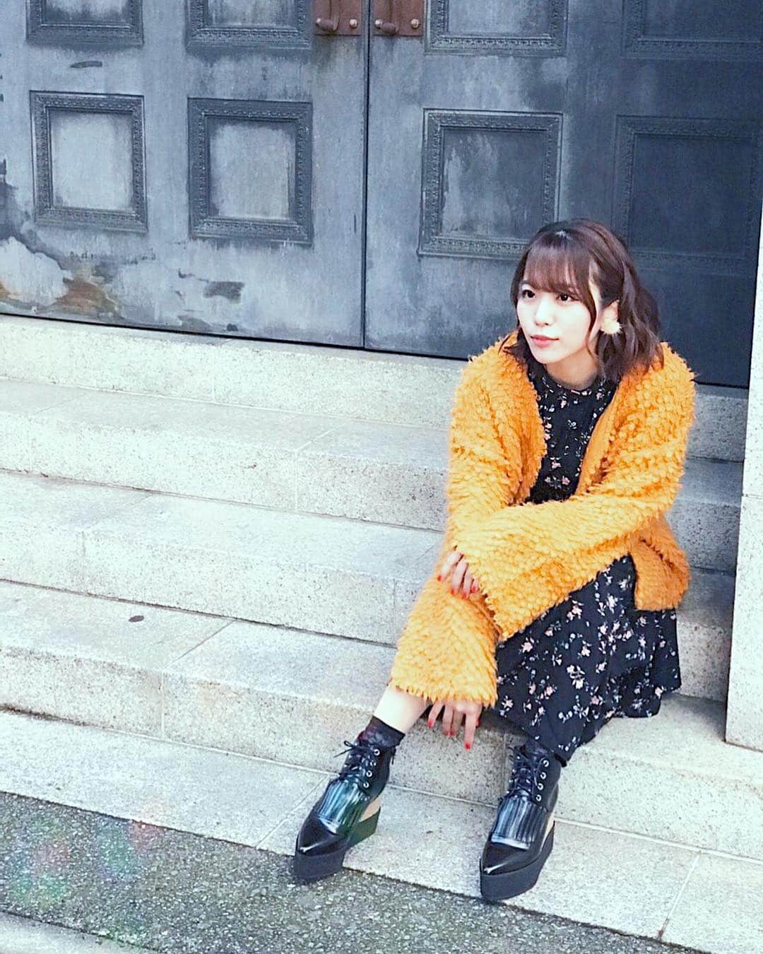 愛美さんのインスタグラム写真 - (愛美Instagram)「撮影でした✌️ かわいいお洋服着させて頂きました✨ バースデーイベントにてお知らせします✨」12月22日 21時56分 - aimin_official