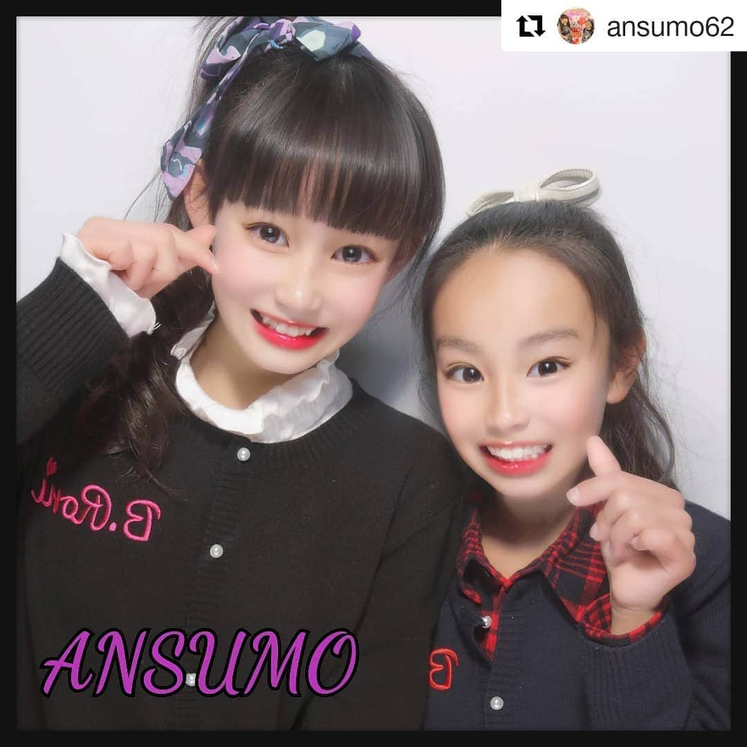 RONI WORLDさんのインスタグラム写真 - (RONI WORLDInstagram)「#Repost @ansumo62 (@get_repost) ・・・ お久しぶりです😅 最近めっちゃ忙しくて久しぶりのpic❤️🖤❤️ 今日であんすも学校終わったからmozoへ🦄💓 あんずの好きなピンモンでプリクラ撮ってたよ💗💗 久しぶりの姉妹プリ👩‍❤️‍👩 ゆっくりショッピングも出来てリフレッシュ✨✨ ♥️ 今日からまたブロンジーがセール💓 あんすもの着てるニットカーデも30%だよ☺️ 明日からはウインターフェアが始まるよ🌈🌈 ♥️ そして24日はRONl名古屋PARCO店で毎年恒例のクリスマス会第2弾🎄🎅🎁✨ 楽しみ～🎵🎵 #RONl#ロニィ#ロニィショット#RONl名古屋PARCO店#名古屋PARCO#あんすも#姉妹プリ#姉妹ショット#オソロコーデ #ピンモン#ブロンジー#ニットガーデ#ウインターフェア#クリスマス会」12月23日 0時31分 - roni62insta