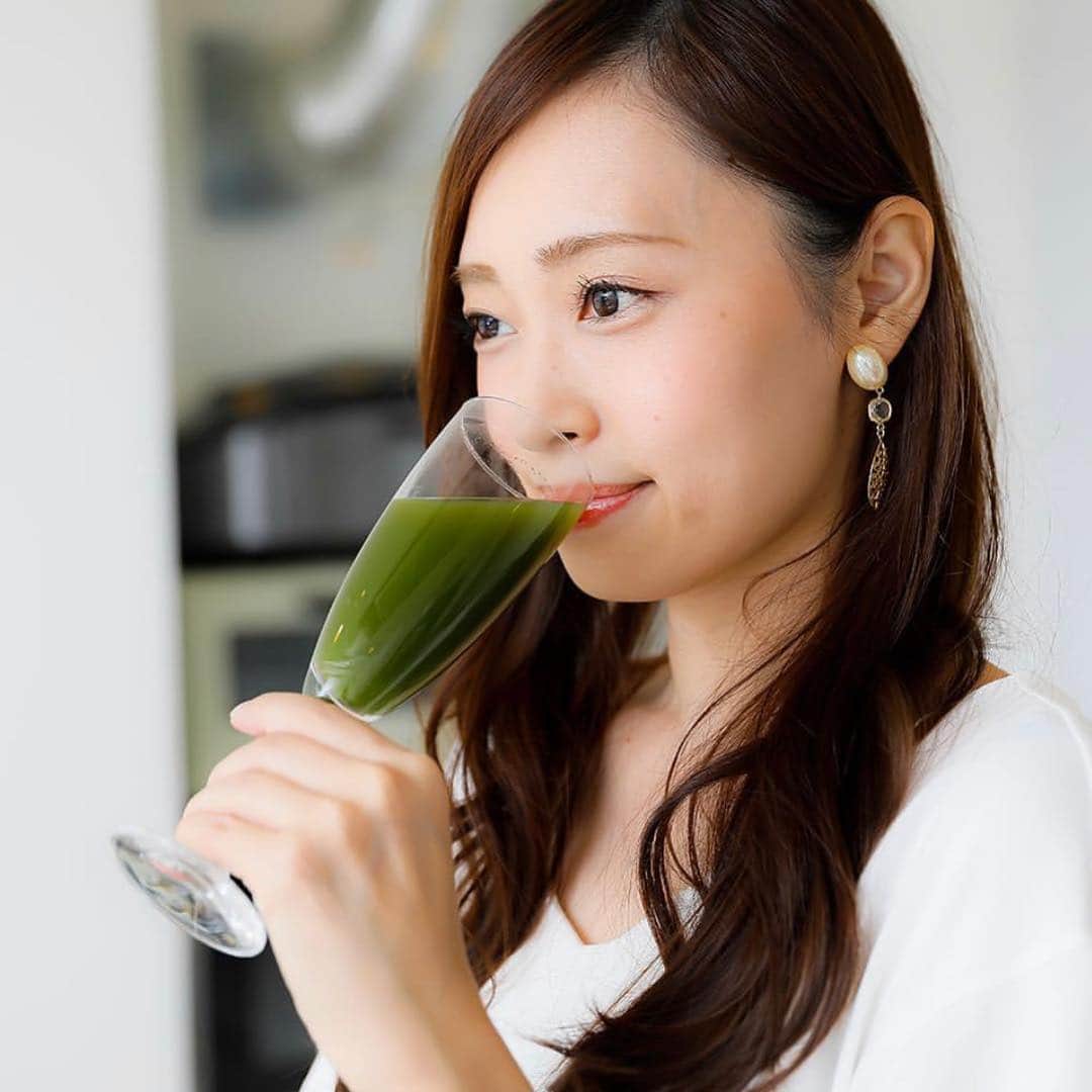 【公式】グリーンクレンズカクテルのインスタグラム：「ジュースクレンズとは、新鮮な野菜や果物を使った100%ジュースを食事の代わりに飲む美容・健康・ダイエット方法です✨ グリーンクレンズカクテルでジュースクレンズを始めて見ませんか😊？ #greencleansecocktail  #juicecleanse  #ジュースクレンズ  #美容  #健康  #ライフスタイル #ナチュラル  #ヘルシー #ジュース  #l4l #followme #f4f  #follow4follow  #相互 #フォロー #フォロバ  #맞팔 #팔로미  #美意識 #痩せる  #痩せたい #痩せた  #インスタダイエット #ボディメイク  #クレンズダイエット  #きれいになりたい」