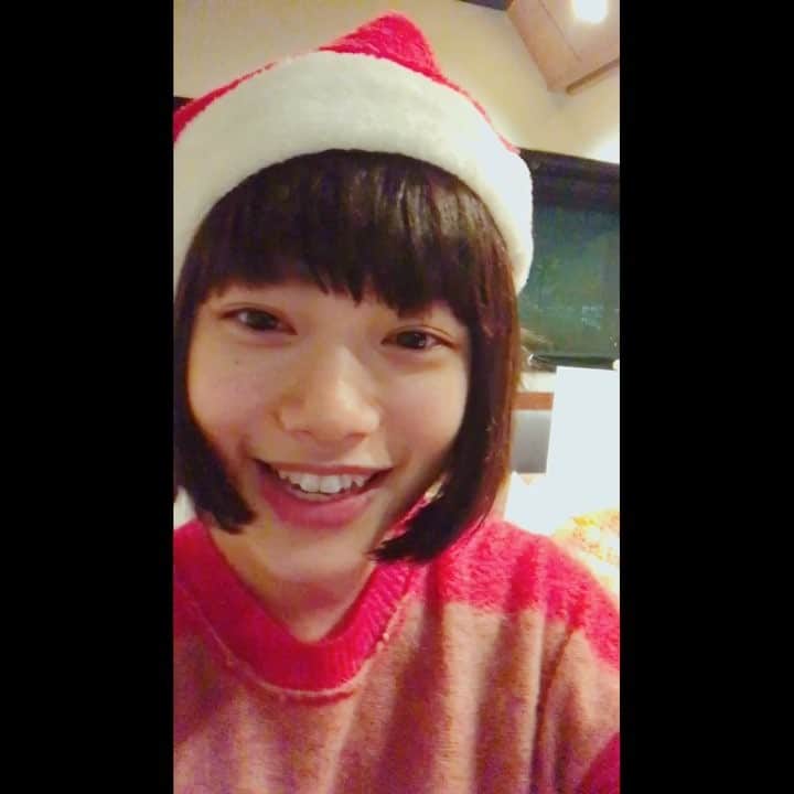 杉咲花のインスタグラム：「メリークリスマス、イヴイヴ🎅🏻💋🎄 #杉咲花のFlowerTOKYO」