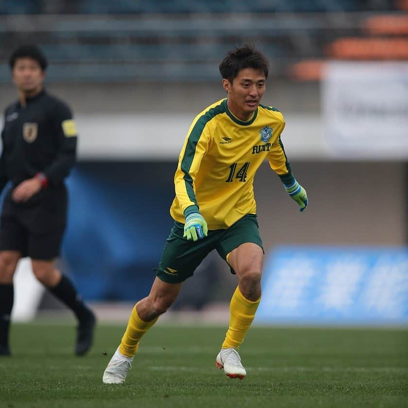 永里源気のインスタグラム：「Legend match⚽️⚽️ やっぱり14が1番しっくりくるな😊😊 #湘南ベルマーレ #アビスパ福岡 #ヴァンフォーレ甲府 #ラチャブリー #ratchaburimitrpholfc #14」