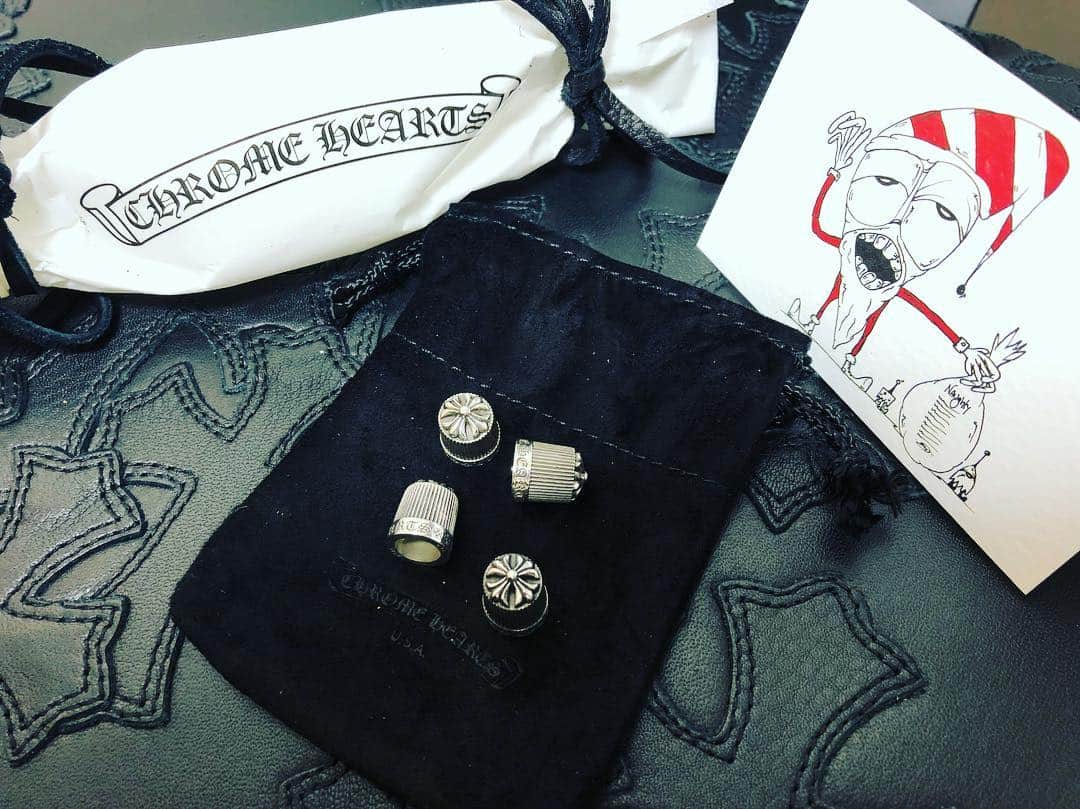 SHINPEIのインスタグラム：「Thank you for the Christmas gift from CHROME HEARTS.﻿ ﻿ #ChromeHearts #2018christmasgift」