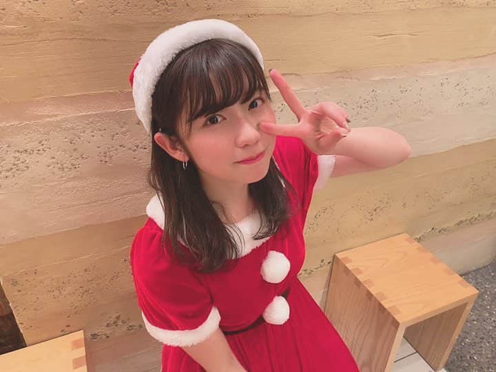 早見紗英さんのインスタグラム写真 - (早見紗英Instagram)「. . サンタ🎅 今年もう2回サンタきてるけどさ、なんかまだクリスマス感がないなー。 . . #サンタコス #クリスマスイブイブ #クリスマス #サンタさん #早見紗英 #アイドル」12月23日 23時57分 - hayami_sae0518