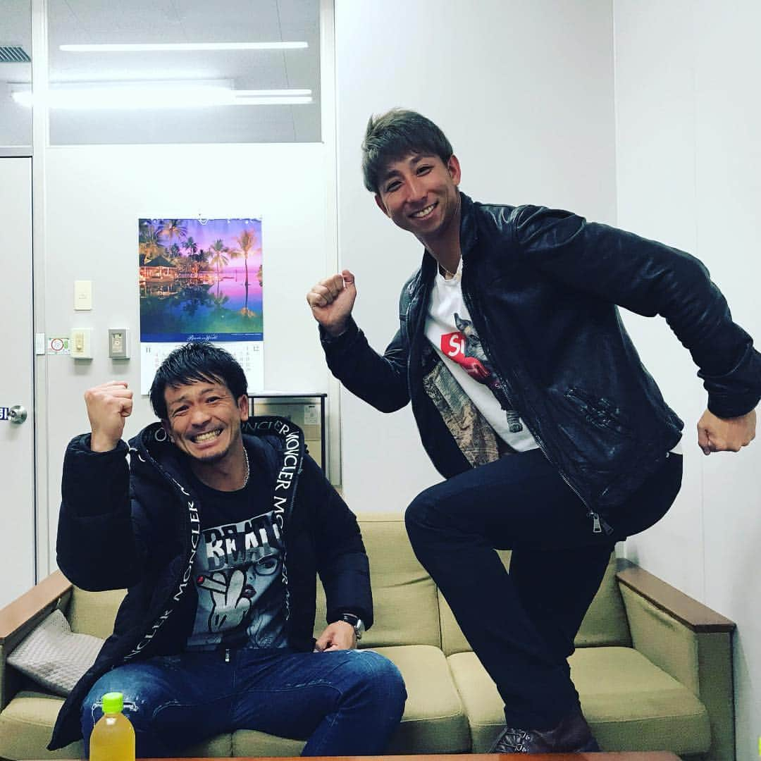 福岡ソフトバンクホークスさんのインスタグラム写真 - (福岡ソフトバンクホークスInstagram)「#オフのイベント #ヨドバシカメラ博多 #トークショー #softbankhawks #ホークス #奪sh！ #松田宣浩 #福田秀平」12月23日 15時33分 - softbankhawks_official