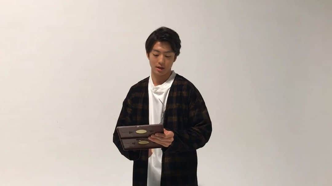 のインスタグラム：「伊藤健太郎出演『アシガール特別編『唯＆若君 時空を超えた恋のキセキ！』』をご覧下さった皆様ありがとうございます！ . 小日向大河役で出演するドラマ『この恋はツミなのか⁉︎』最終回は MBS 12/23(日)25:05~ TBS 12/25(火)25:41~ . 好きな駒！ . @aoao_tt_ @mbs_dramaism  #aoao #伊藤健太郎  #この恋はツミなのか #アシガール  #アシガールSP  #若君  #JRSKISKI  #この雪には熱がある #新幹線でゲレンデへ  #あさま  #はくたか  #かがやき ‪#Maxとき  #とき  #Maxたにがわ  #たにがわ  #はやぶさ  #はやて  #やまびこ  #なすの  #スーパーこまち  #こまち  #つばさ  #シンカリオン  #今日から俺は #ムビふぁぼ #健太郎ANN0 #春のめざめ  #惡の華」