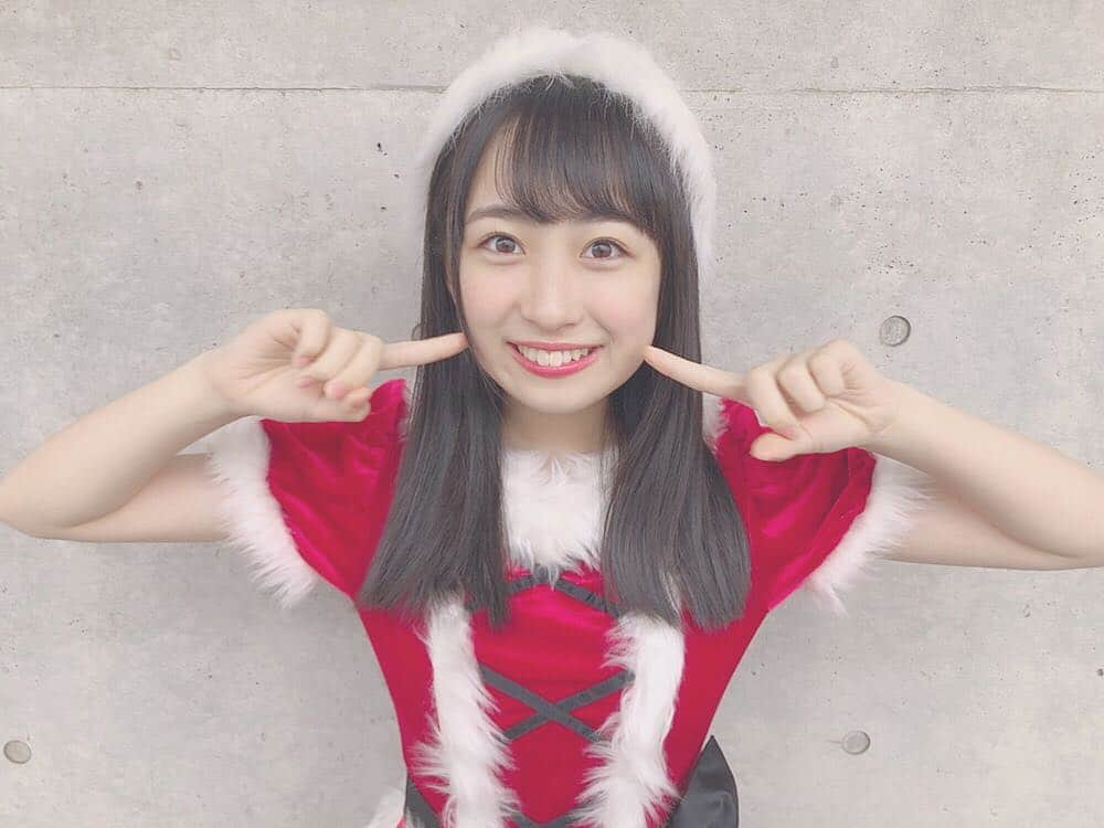 渡部愛加里さんのインスタグラム写真 - (渡部愛加里Instagram)「Merry Christmas🤶🏻✨ 握手会ありがとうございました😊」12月23日 21時45分 - akarin_1018