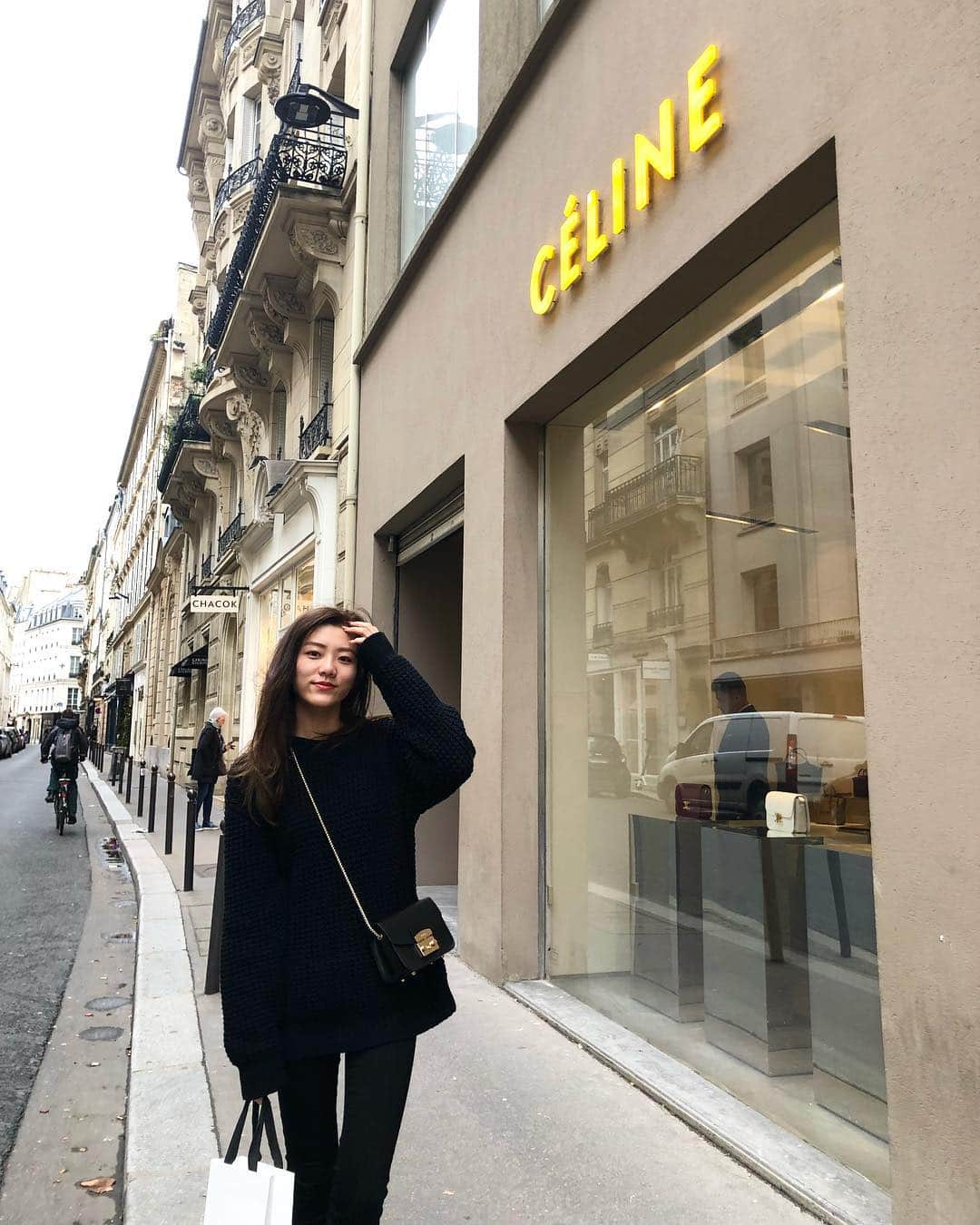 王子咲希(saki ouji)さんのインスタグラム写真 - (王子咲希(saki ouji)Instagram)「. . Merry christmas eve🎄♥️ . #celine#shopping#paris」12月24日 15時49分 - sakiouji