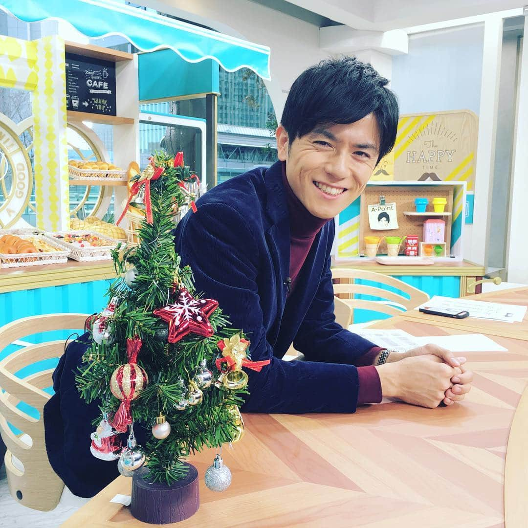 青木源太さんのインスタグラム写真 - (青木源太Instagram)「メリーとっクリスマス！  #アナウンサー #青木源太 #とっくり #とっくりおじさん」12月24日 15時55分 - aoki.genta