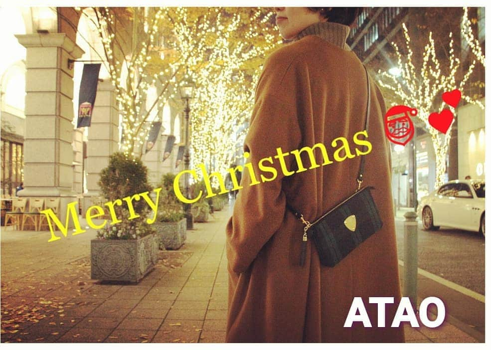 ATAO(アタオ)さんのインスタグラム写真 - (ATAO(アタオ)Instagram)「【Happy holidays！】 皆さま素敵なクリスマスを🐼💞 . #ATAO #atao #アタオ #アタオクリスマス #ブーブーチェック #ブラックウォッチ #クリスマス #旧居留地 #神戸ブランド #ATAO神戸本店 #ATAO大丸神戸店 #ATAO大丸梅田店 #ATAO新宿店 #ATAO有楽町マルイ店 #ATAO横浜店 #ATAO名古屋店 #スタジオアタオ」12月24日 21時23分 - atao.kobe