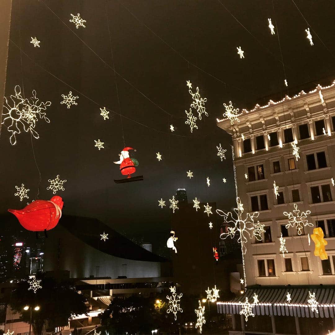 チソンのインスタグラム：「#지성 #JISUNG  Merry Christmas! ❤️」