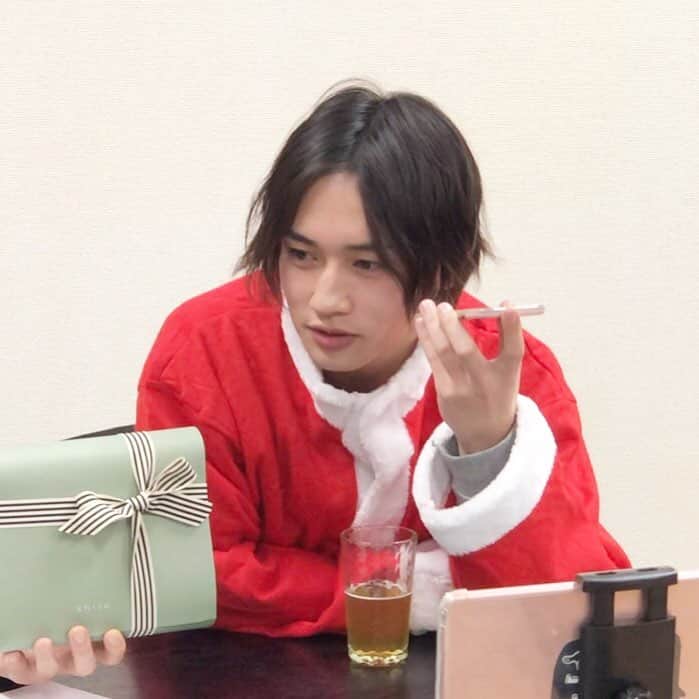 のインスタグラム：「本日はニコ生「松本岳のRest of my life」クリスマス特別編でした！ 年内最後の放送でもありました✨ また来年もよろしくお願いいたします🙏 #松本岳のrestofmylife #松本岳」