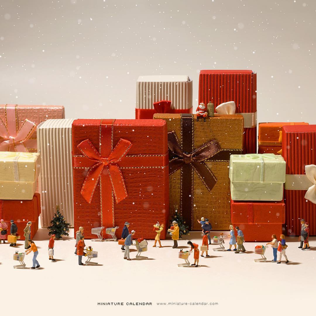 田中達也さんのインスタグラム写真 - (田中達也Instagram)「. CHRISTMAS🎅🏻 Selection . クリスマスをテーマにしたアイデアを集めてみました .」12月25日 13時19分 - tanaka_tatsuya