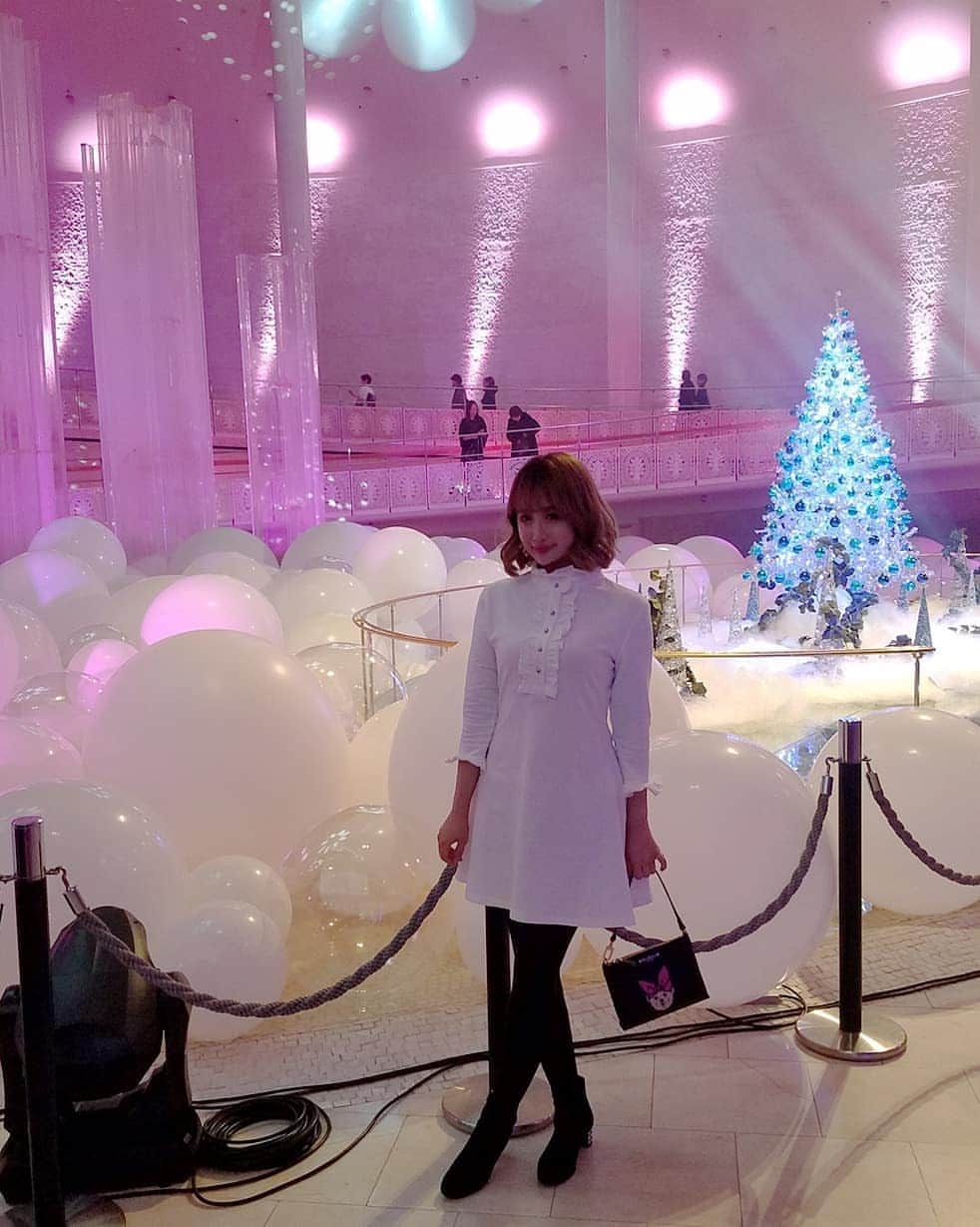 黛実希さんのインスタグラム写真 - (黛実希Instagram)「Merry Christmas🎅🎄🎁💕💕💕 * * * #ホテル#グランドプリンスホテル新高輪#松田聖子#松田聖子ディナーショー#ディナーショー#クリスマス#メリークリスマス#메리크리스마스#merrychristmas#xmas#韓国#韓国旅行#海外好きな人と繋がりたい#韓国コスメ#韓国好きな人と繋がりたい#韓国メイク#韓国ファッション#美容好きな人と繋がりたい#좋아요반사#반사#팔로우#팔로우해요#맞팔#선팔#소통#맞팔해요#소통해요#데일리룩#follow4followback#followme」12月25日 10時41分 - candymiiiki