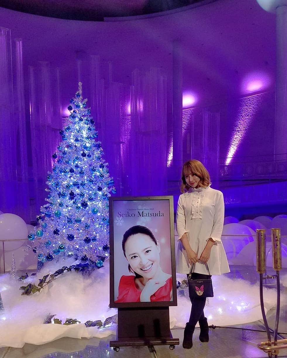 のインスタグラム：「Merry Christmas🎅🎄🎁💕💕💕 * * * #ホテル#グランドプリンスホテル新高輪#松田聖子#松田聖子ディナーショー#ディナーショー#クリスマス#メリークリスマス#메리크리스마스#merrychristmas#xmas#韓国#韓国旅行#海外好きな人と繋がりたい#韓国コスメ#韓国好きな人と繋がりたい#韓国メイク#韓国ファッション#美容好きな人と繋がりたい#좋아요반사#반사#팔로우#팔로우해요#맞팔#선팔#소통#맞팔해요#소통해요#데일리룩#follow4followback#followme」