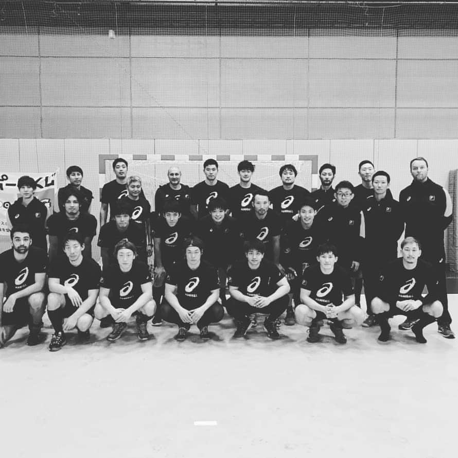 のインスタグラム：「世界選手権いってきまーーす🛫  #ハンドボール#彗星ジャパン#WC2019#handball」