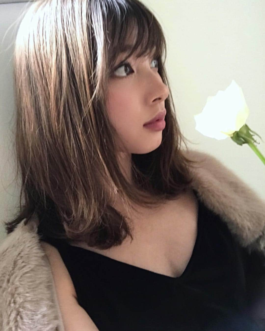 谷川菜奈さんのインスタグラム写真 - (谷川菜奈Instagram)「🌹🌹🌹 大好きなメンバーでご飯🍴☺︎」12月25日 21時18分 - pechi.130