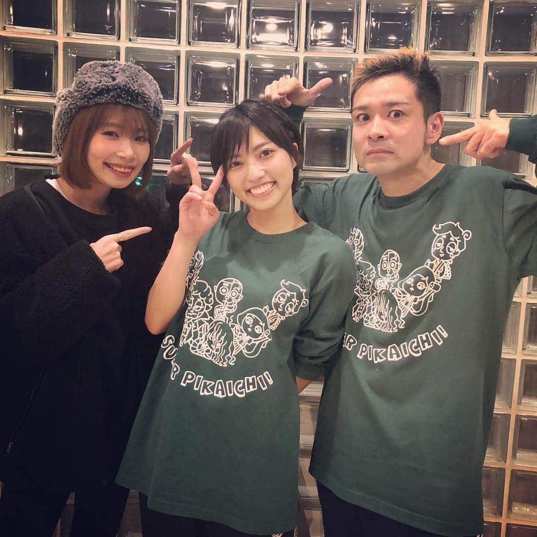 高見奈央さんのインスタグラム写真 - (高見奈央Instagram)「. . メリークリスマス🎄 . 毎年リハやらなんやらで クリスマス感なかったから いざとなると何していいか わからなくなるよね😂 . アニメ「四月は君の嘘」を一気見したクリスマスでした🎄 . メリークスリマス。笑 . #梅棒 #超ピカイチ  #雷太さん #虎虎タイガーが好きらしい #たっくんさん #ひろみてんてー #てんてーは梅棒さんと昔からの知り合いらしく高見出演に超喜んでくれた」12月25日 21時33分 - nao_takami1128