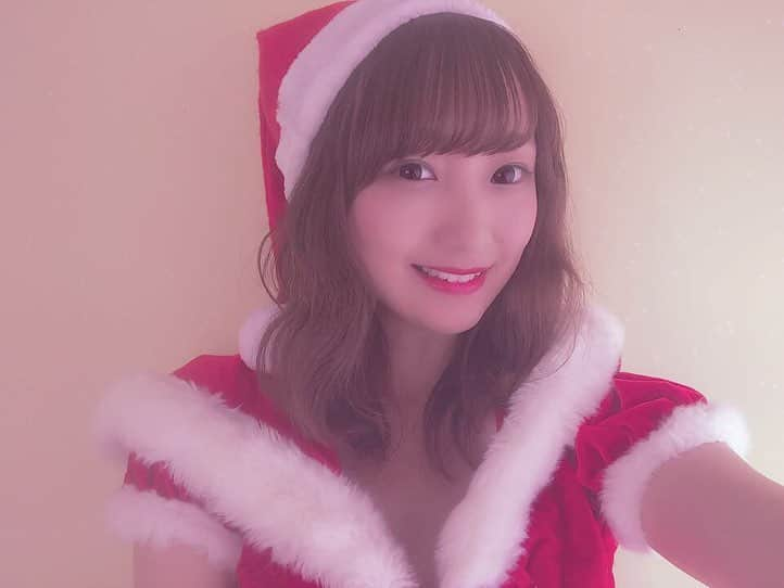 愛森ちえさんのインスタグラム写真 - (愛森ちえInstagram)「* Merry Christmas🎄⭐️ ステキなクリスマスをお過ごしください...😌💗 * * クリスマスプレゼントに投票お願いします🎁❤️ * #前田千恵 #ミス桜美林 #ミスコン #ミスキャン #ミスオブミス #mom #missofmiss #Christmas #Xmas #santaclaus  #クリスマス #サンタ #サンタコス #コスプレ #instagood #instalike #l4l #f4f #followme #ちえ中毒 💉 #Team千恵の輪」12月25日 13時43分 - elsy__chie