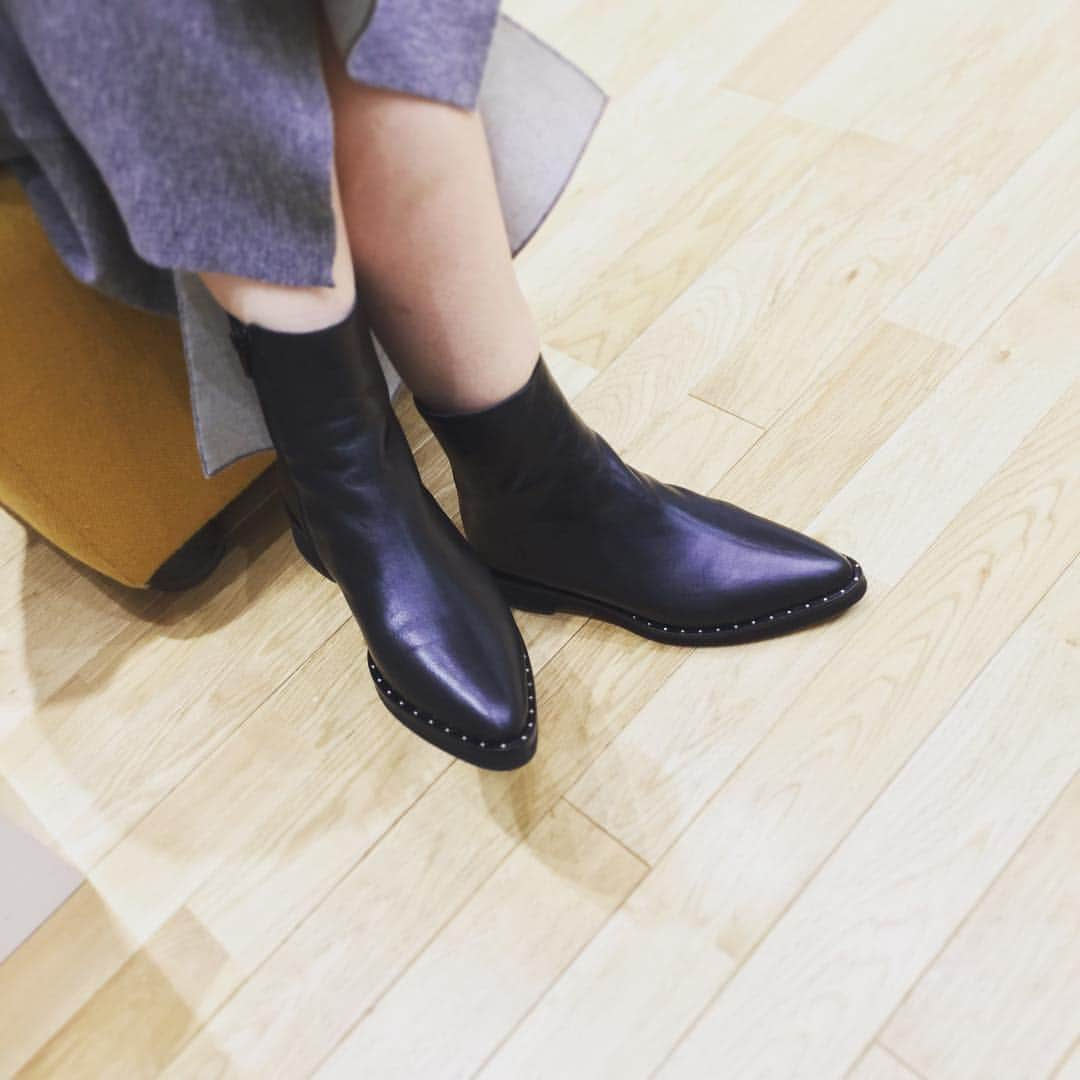 ファビオ ルスコーニさんのインスタグラム写真 - (ファビオ ルスコーニInstagram)「🎄Pick Up🎄 Model:4346  Color: NERO  Price:¥43,000+tax  #fabiorusconi #18aw #madeinitaly #boots #leather #studs #black #lumine #yurakucho #ファビオルスコーニ #ブーツ #レザーブーツ #レザー #スタッズ #ブラック #ルミネ #有楽町 #ルミネ有楽町」12月25日 13時40分 - fabiorusconi_japan