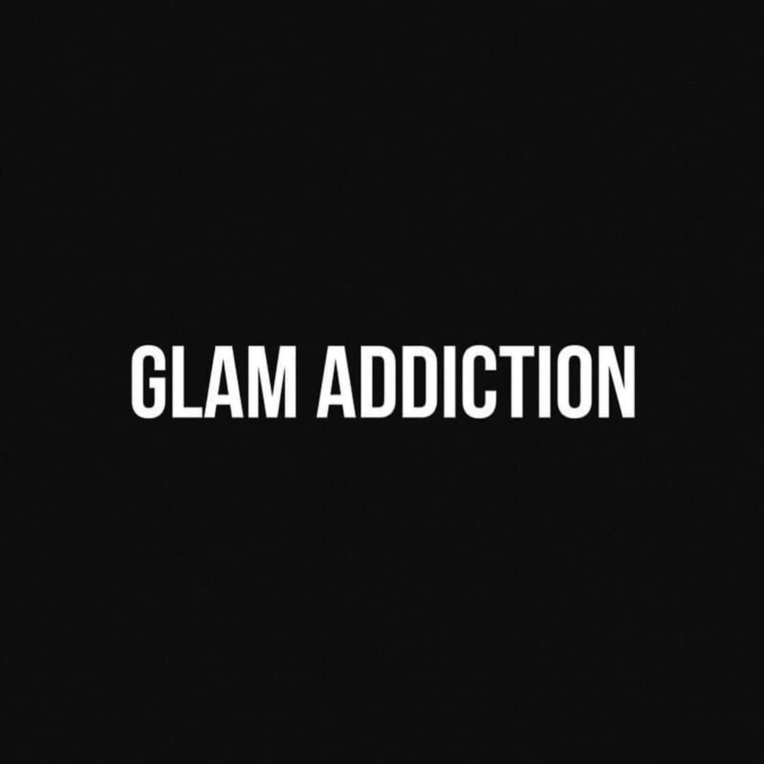 ムーンエイジデビルメントのインスタグラム：「【information】﻿ ﻿ ﻿ GLAM ADDICTION TOKYO / OSAKAでは﻿﻿ ﻿﻿ メール・履歴書郵送にてSTAFF募集を行っております。﻿﻿ ﻿﻿ ■メールにてご応募される方﻿﻿ ﻿﻿ -必要事項-﻿﻿ 1.氏名﻿﻿ 2.年齢﻿﻿ 3.住所﻿﻿ 4.日中連絡先﻿﻿ 5.企画または販売経験の有・無﻿﻿ 6.職務経歴(5で有りの方のみ)﻿﻿ 7.志望動機﻿﻿ 8.勤務開始可能日﻿﻿ 9.勤務可能時間﻿﻿ 10.通勤時間﻿﻿ 11.全身画像・上半身UP画像﻿﻿ ※携帯で撮影されたものは不可﻿﻿ ﻿﻿ 以上の必要事項をご入力(1～10)・画像添付(11)の上、﻿﻿ customer@glamaddiction.jp﻿﻿ ﻿﻿ まで、メールをご送信下さい。﻿﻿ ﻿﻿ ﻿﻿ ■履歴書を郵送頂く方﻿﻿ ﻿﻿ 履歴書（勤務開始可能日）・全身写真・上半身UP写真を﻿﻿ ﻿﻿ 同封の上、GLAM ADDICTION TOKYOまでご郵送下さい。﻿﻿ ﻿﻿ ﻿﻿ ■応募資格﻿﻿ ・18歳以上の男性・女性﻿﻿ ◎経験者優遇﻿﻿ ﻿﻿ ■募集職種﻿﻿ 接客/販売、商品管理﻿﻿ ﻿﻿ ■勤務時間﻿﻿ ・各店舗営業時間に準ずる﻿﻿ ﻿﻿ ■勤務地﻿﻿ ・GLAM ADDICTION　TOKYO / OSAKA﻿﻿ ﻿﻿ ■履歴書送付先﻿﻿ 〒150-0041﻿﻿ 東京都渋谷区神南1-14-9 第7FMGビル1F﻿﻿ 「GLAM ADDICTION STAFF募集係」﻿﻿ ﻿﻿ ﻿﻿ ご不明点等ございましたら﻿﻿ GLAM ADDICTION TOKYO﻿﻿ TEL:03-5728-4280﻿﻿ MAIL:customer@glamaddiction.jpまでお問い合わせ下さい。﻿﻿ ﻿﻿ ※選考の内容や基準、結果の理由に関してのお問合せには、お答えしておりません。﻿﻿ ※交通費等、応募・面接にかかる必要経費は自己負担となります。﻿﻿ ※採用結果は追ってご連絡致します。 ﻿ 応募者多数の場合等、選考に長期日数を要する可能性がございますので、予めご理解下さいますようお願い申し上げます。﻿ ﻿ ﻿ やる気のある方のご応募お待ちしております！﻿﻿ ﻿﻿ ━━━━━━━━━━━━﻿﻿﻿﻿﻿﻿ □TOKYO﻿﻿﻿﻿﻿﻿ Tel:03-5728-4280﻿﻿﻿﻿﻿﻿ Twitter account:GA_TOKYO﻿﻿﻿﻿﻿﻿ □NAGOYA in WORKAHOLIC﻿﻿﻿﻿﻿﻿ Tel:052-261-4477﻿﻿﻿﻿﻿﻿ Twitter account:GA_NAGOYA﻿﻿﻿﻿﻿﻿ □OSAKA﻿﻿﻿﻿﻿﻿ Tel:06-6136-7454﻿﻿﻿﻿﻿﻿ Twitter account:GA_OSAKA﻿﻿﻿﻿﻿﻿ ﻿﻿﻿﻿﻿﻿ OFFICIAL BLOG﻿﻿﻿﻿﻿﻿ http://ameblo.jp/glamaddiction-official/﻿﻿﻿﻿﻿﻿ ﻿﻿﻿﻿﻿﻿ #glamaddiction #GA﻿﻿﻿﻿ #moonagedevilment﻿ #tokyo #osaka #アパレル #スタッフ募集」