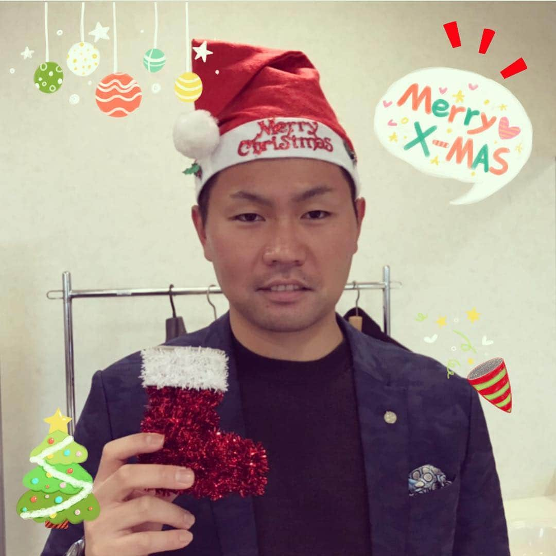 福岡ソフトバンクホークスさんのインスタグラム写真 - (福岡ソフトバンクホークスInstagram)「#メリークリスマス #merrychristmas #12月25日 #softbankhawks #ホークス #奪sh！ #中村晃 #あきらサンタ」12月25日 17時30分 - softbankhawks_official