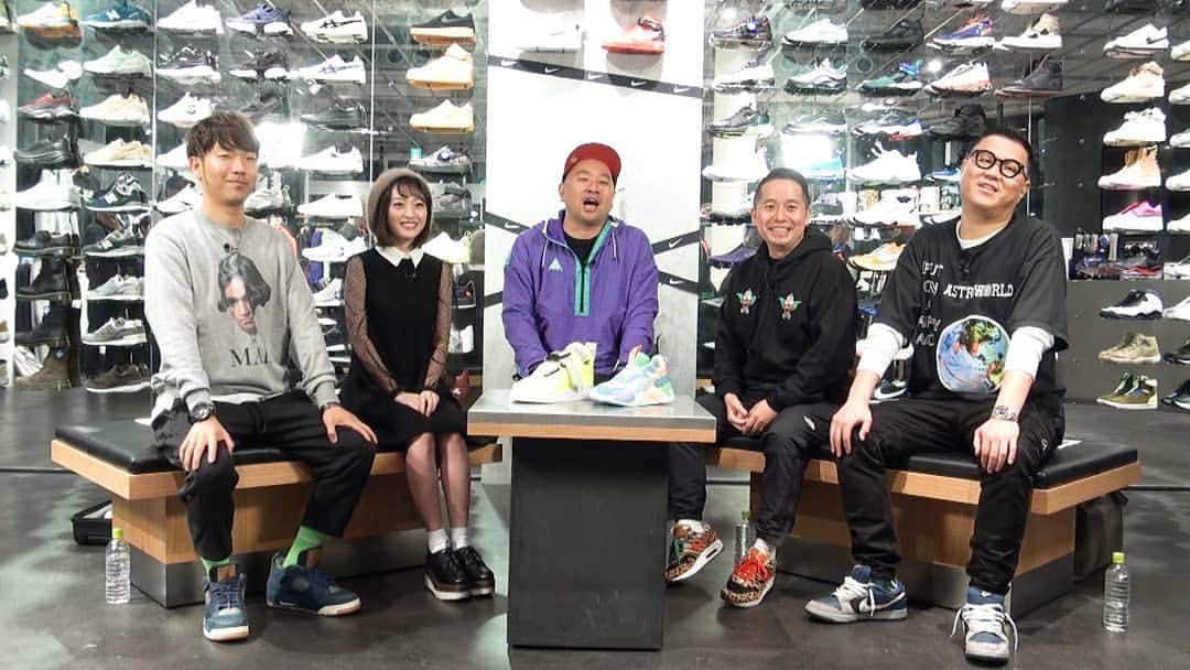 レイザーラモンrgさんのインスタグラム写真 レイザーラモンrginstagram 来年1月日 19時 京都祇園花月 Rgが1分あるあるを歌い続けからし蓮根伊織が1分巨人師匠のエピソードを話し続ける会 来なかったらパンパンやで 12月26日 17時07分 Rgrazorramon