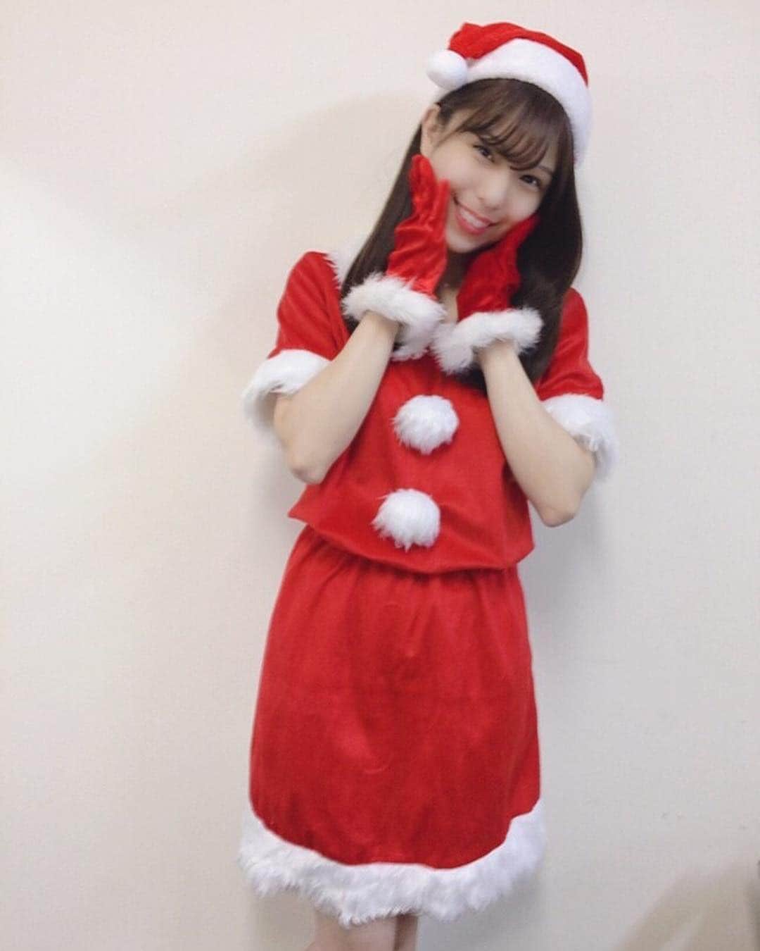 小嶋菜月さんのインスタグラム写真 - (小嶋菜月Instagram)「Merry christmas🎄🎂🎁♥️」12月25日 20時21分 - kojimanatsuki_offical