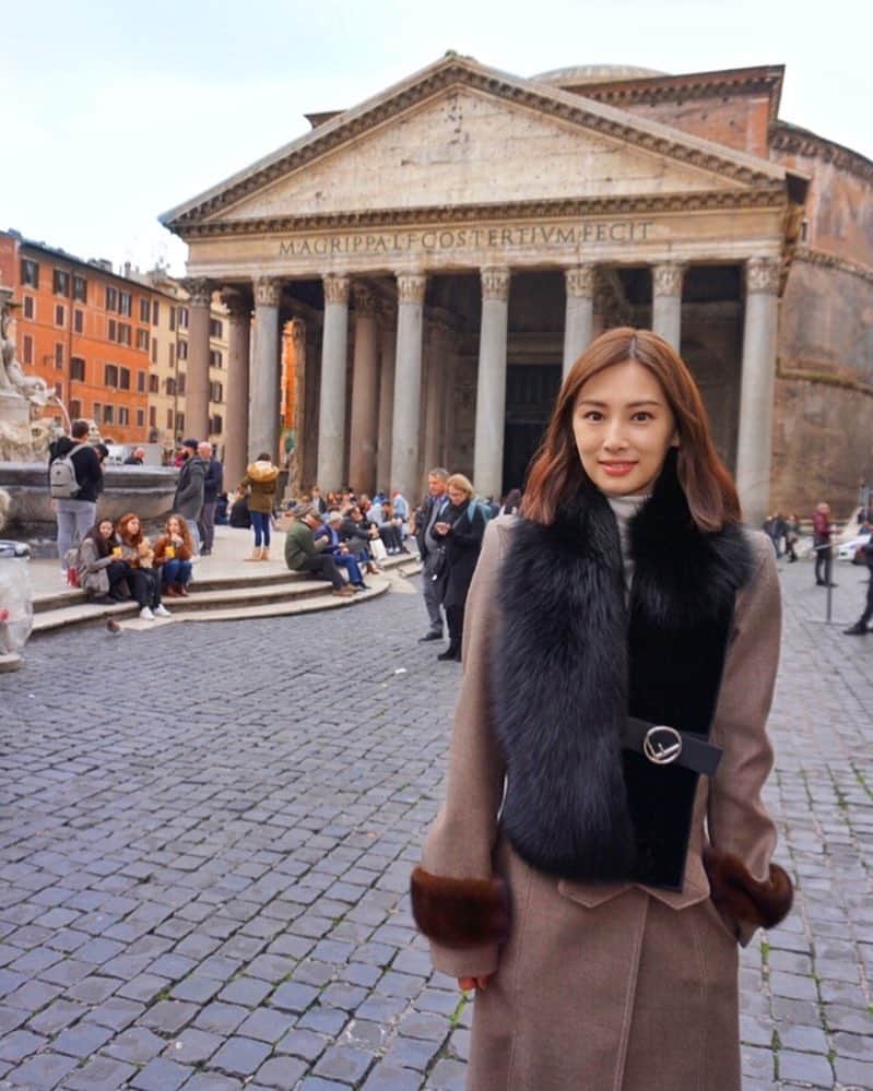 北川景子　ファンアカウントのインスタグラム：「#北川景子 #keikokitagawa #roma  #instatravel  #instabeauty  #instagood  #instafashion」