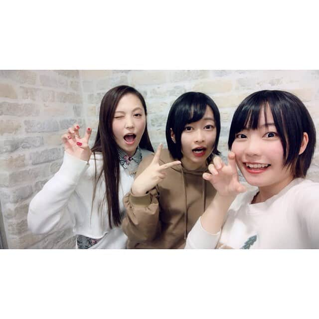 田野アサミさんのインスタグラム写真 - (田野アサミInstagram)「ミューコミ＋プラス📻 昨晩はありがとうございました💗 radikoのタイムフリーで私も聞きました！✌🏻 #吉田尚記 さん#田所あずさ さん 楽しい時間をありがとうございました📻✨👏🏻 本渡氏と河瀬氏の2人が本当に双子のようだ👏☺️ 私も高校生の時は、2人にそっくりな髪型だったなぁ....💗 #ミューコミプラス#ありがとうございました #聴けるよ！#radikoアプリで #お腹減ってたんけじゃないよ💿」1月23日 17時39分 - tano_asami