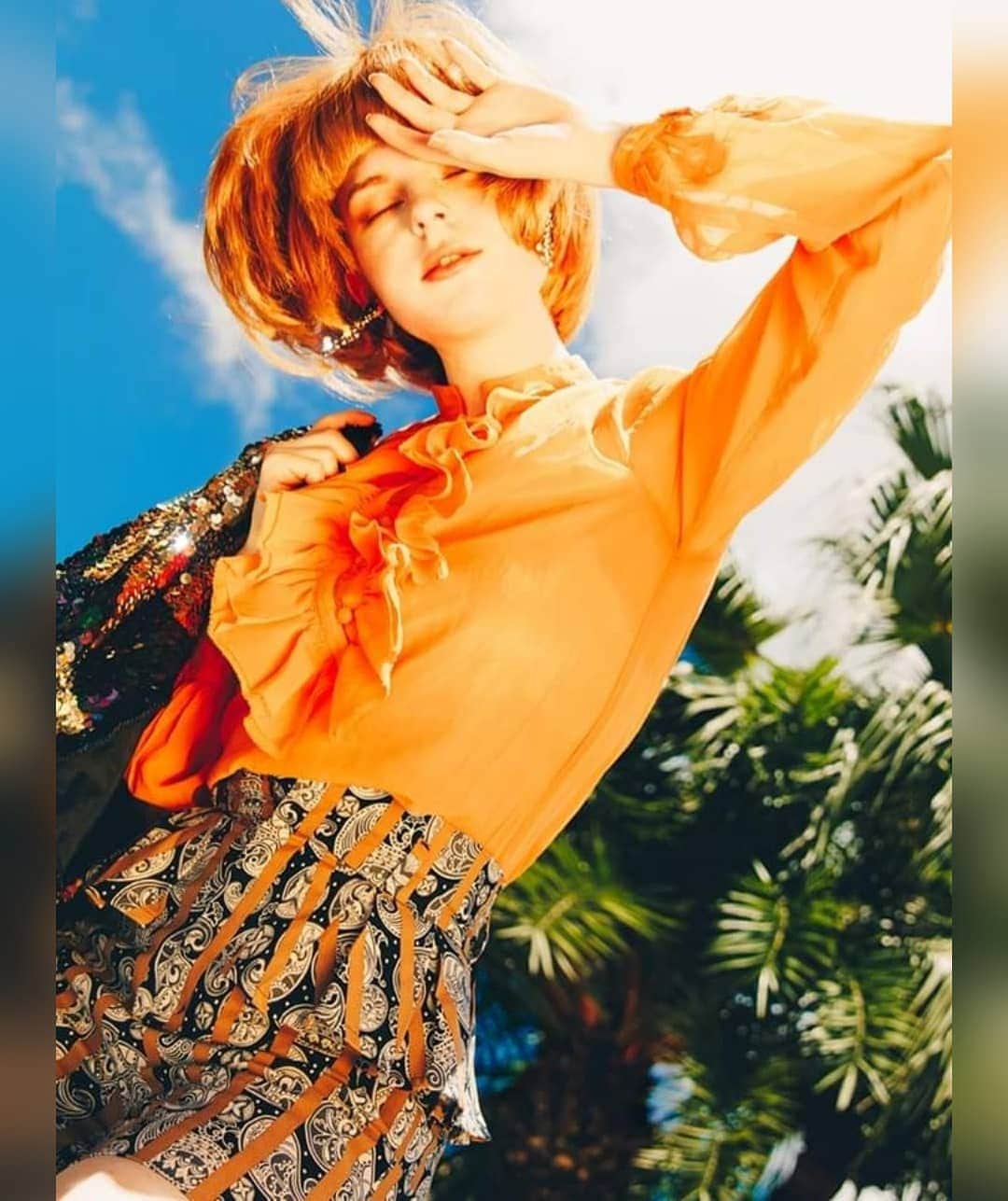 Ella Freyaのインスタグラム：「Just realized I lived in 7 different places in 4 countries in the past year. Not planned, it just happened. I missed having a home and I appreciate my new place (where I'm planning to live for a lil longer) so so much. BUT to me the experiences were all worth it. #noragrets 📸:@j_kung 💇🏼‍♀️:@hair_mr.dr 💄:@xinni0611」