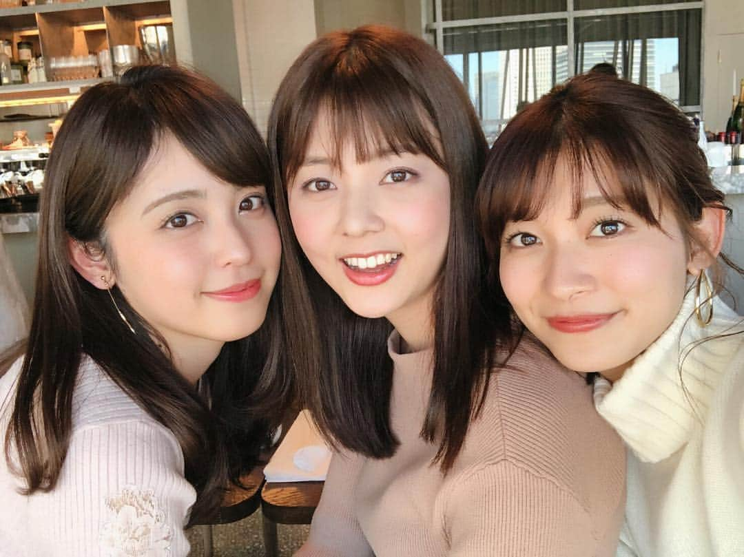 久慈暁子さんのインスタグラム写真 - (久慈暁子Instagram)「* やっとやっと会えた同期🤤💗 * #TBS #山本里菜 #日本テレビ #佐藤梨那 #ランチ」1月23日 18時32分 - kuji_akiko