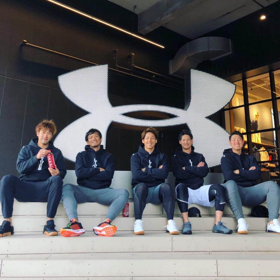 吉田正尚のインスタグラム：「⚾️ @underarmourjp @uabaseballjp  #teamUA #underarmour #アンダーアーマー」