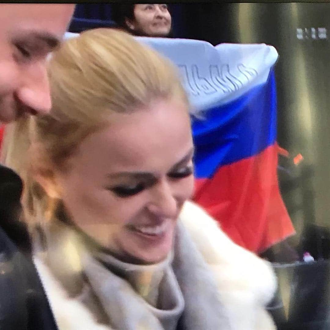 カタリナ・ゲルボルトのインスタグラム：「Чемпионат Европы 2019 #чемпионатевропы2019#минск#фигурноекатание」