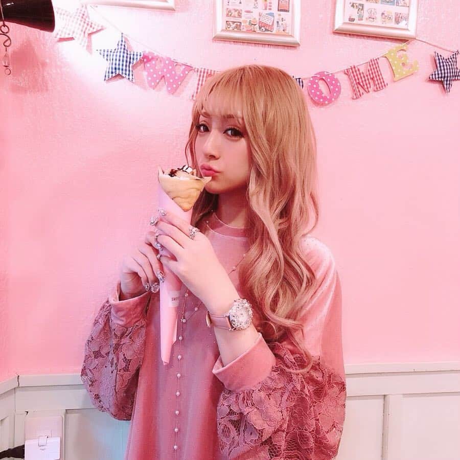 桜井莉菜のグルメインスタ