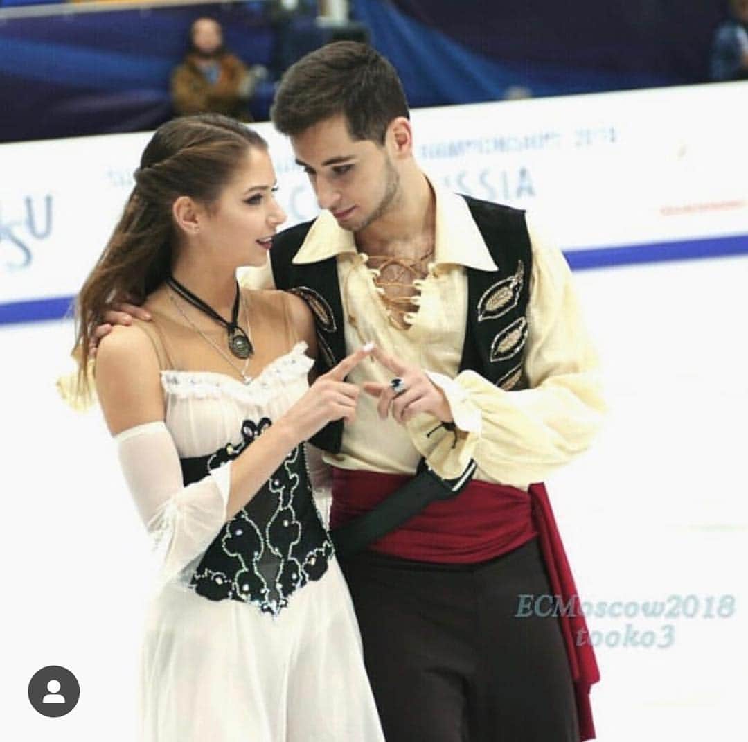 アレクサンドラ・ナザロワのインスタグラム：「#tbt #ECH2018 #goodluckeveryone」