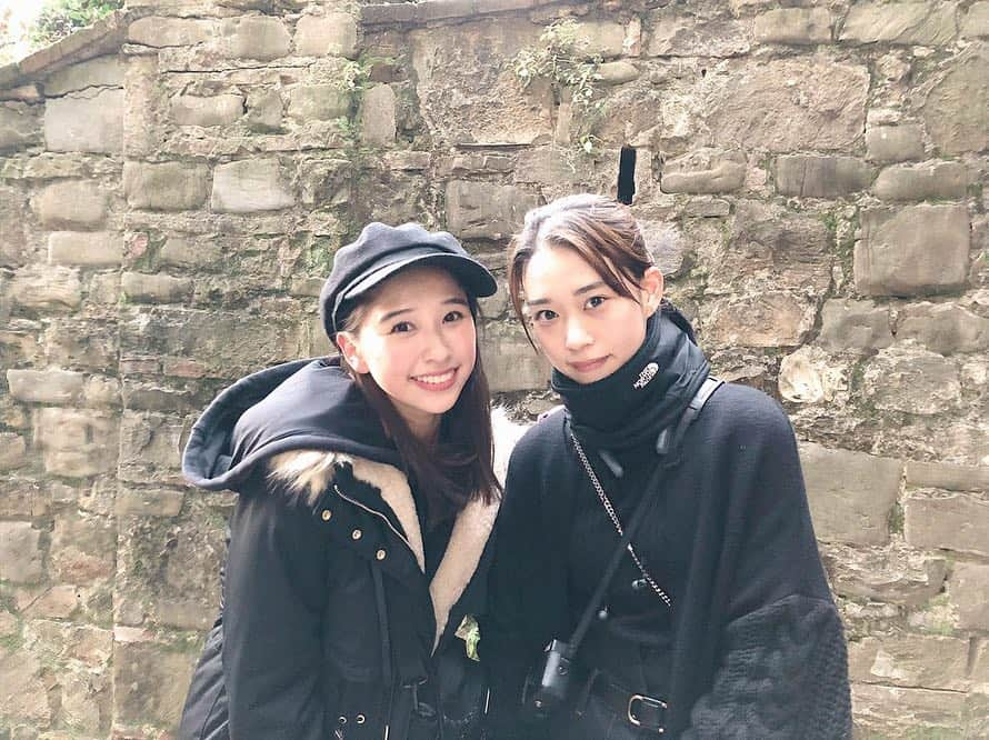 玉井詩織さんのインスタグラム写真 - (玉井詩織Instagram)「Italy🇮🇹 . えっ嘘でしょ？っていう奇跡の遭遇！森川葵ちゃんと。  同じ事務所で同い年、フィレンツェで会うってこんな奇跡ある？？ . ご飯に誘ってくれて わたしのお友達も一緒に素敵なディナーをしました！日本でも会おうねって☺️ありがとう！ . そんな旅はヴェネツィアから始まったのでした😌 . 続く…かも？笑  #Italy #Venezia #Firenze #Rome も行ったよ #リアルローマの休日だね」1月19日 23時39分 - shioritamai_official