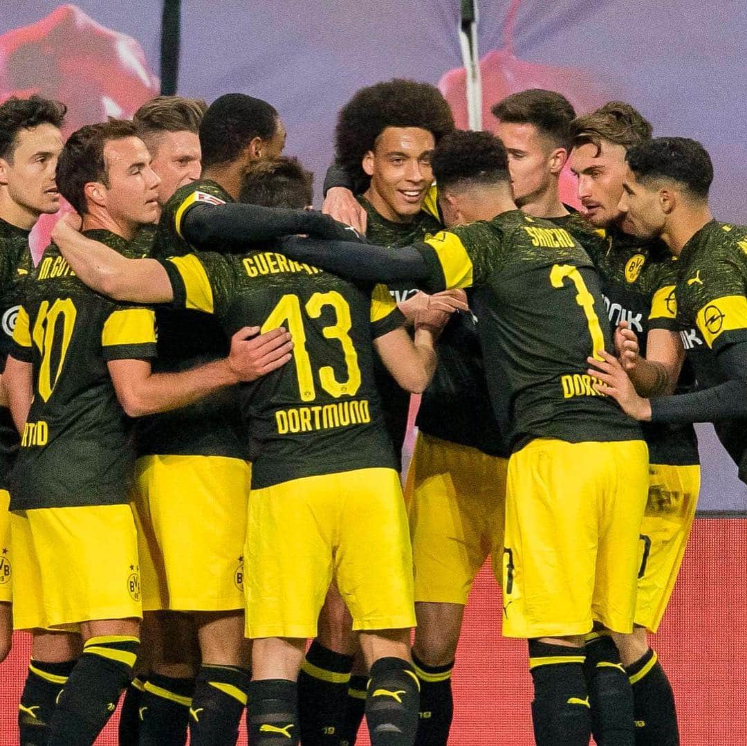 のインスタグラム：「Important win !!!🙏🏼🙌🏼 #rblbvb#team」