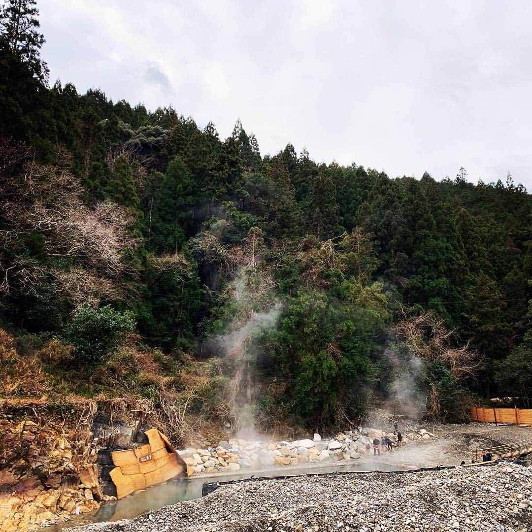 Fujiya Ryokan 川湯温泉 冨士屋さんのインスタグラム写真 - (Fujiya Ryokan 川湯温泉 冨士屋Instagram)「http://bit.ly/2gU3DJY  #kawayuonsen #fujiya_ryokan #onsen #kumanokodo #sennin-buro」1月20日 7時44分 - fujiya_ryokan