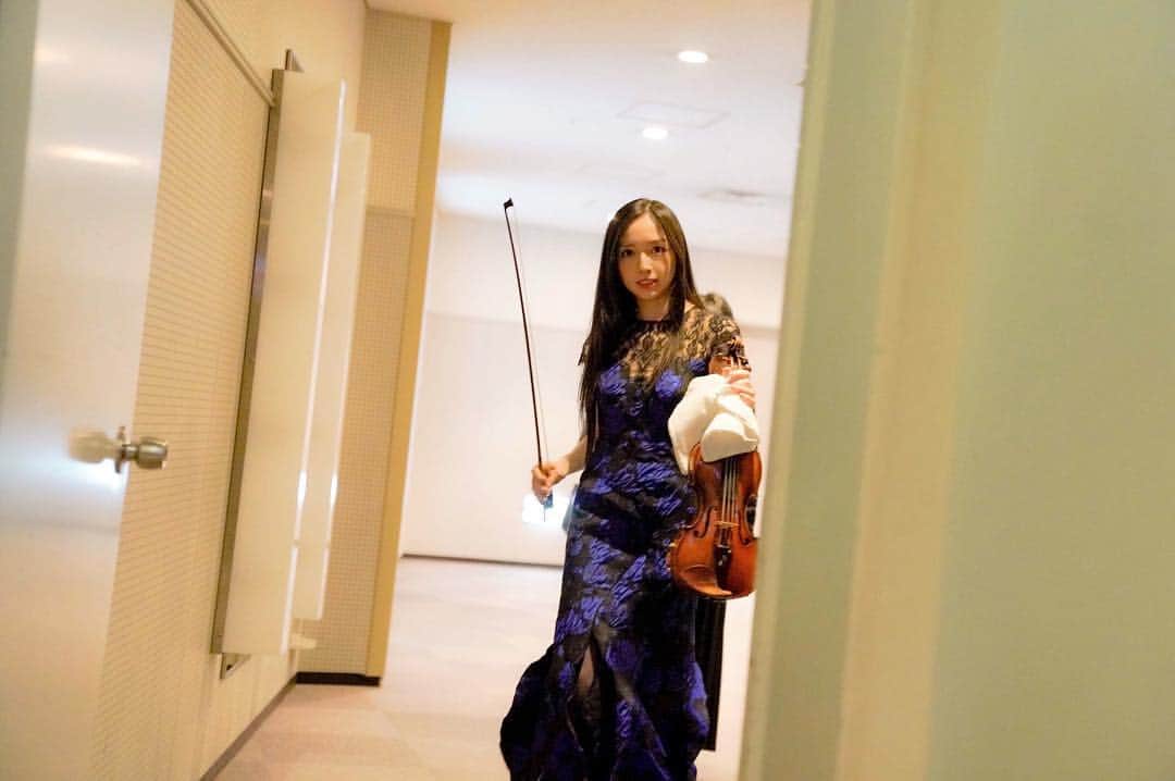 宮本笑里さんのインスタグラム写真 - (宮本笑里Instagram)「#violin photo by @kamiiisaka」1月20日 11時22分 - emirimiyamoto